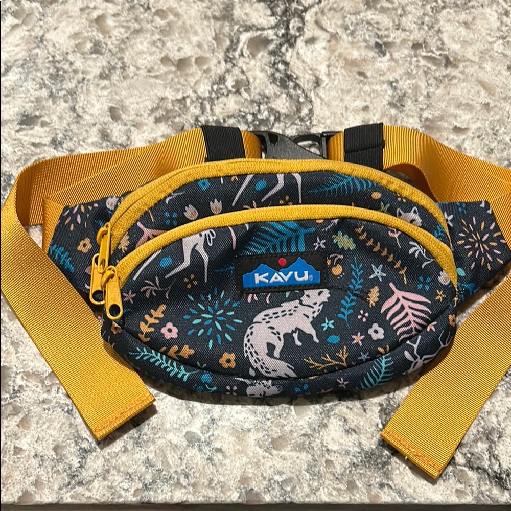 Kavu Fanny Pack Bag with Adjustable Straps
